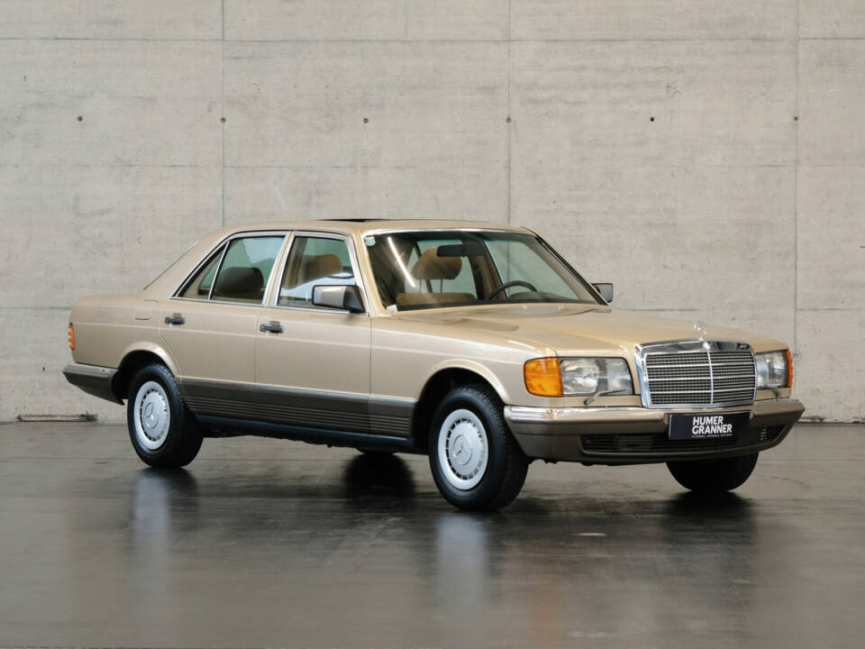 Image 3/24 of Mercedes-Benz 280 SE (1984)