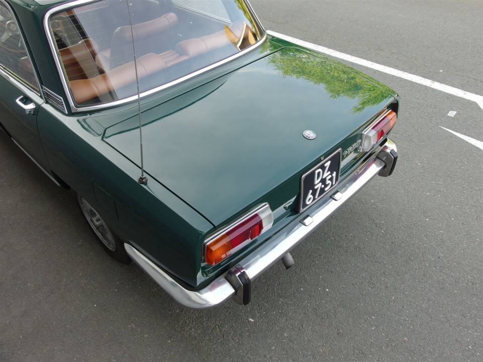 Image 15/99 of Alfa Romeo 1750 Berlina (1970)