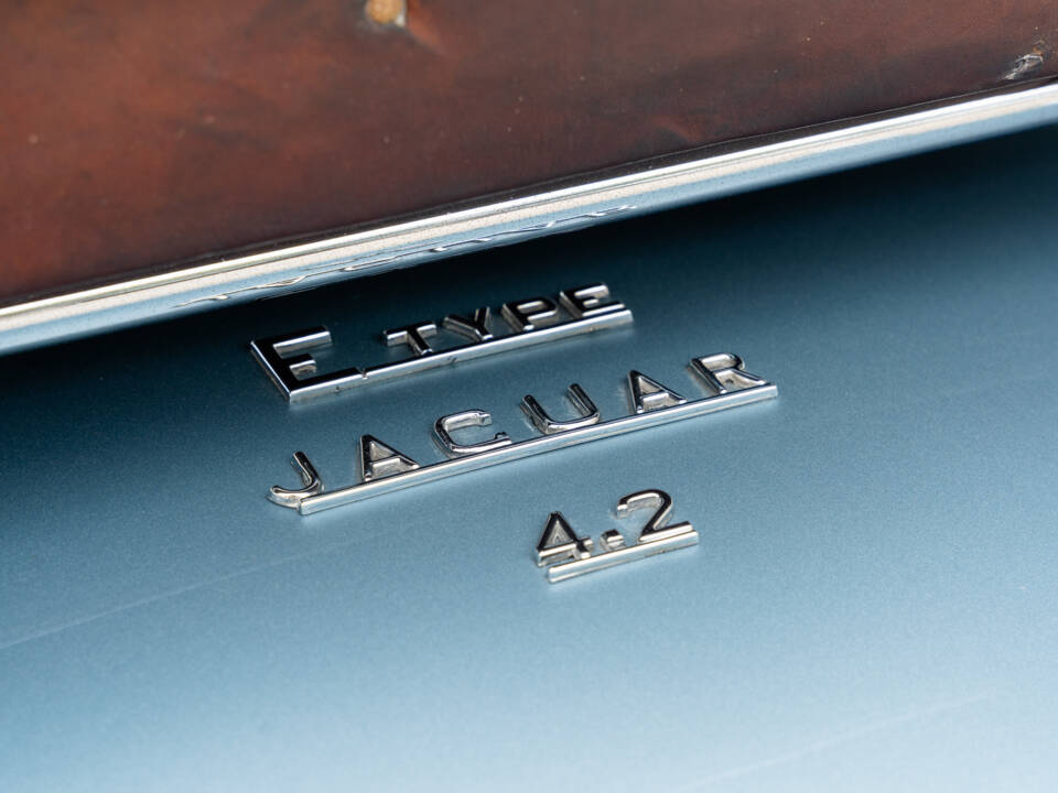 Image 68/81 of Jaguar Type E 4.2 (1967)