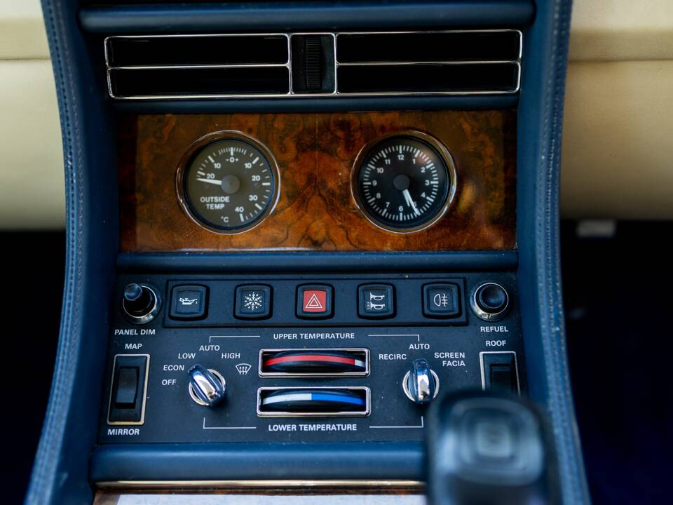 Image 44/50 of Bentley Continental R (1997)