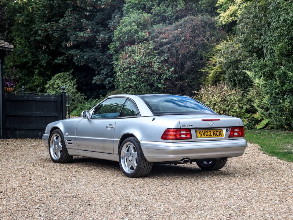 Image 3/43 of Mercedes-Benz SL 280 (2002)
