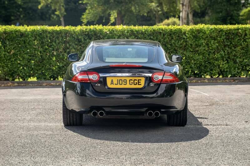 Afbeelding 11/37 van Jaguar XKR (2009)