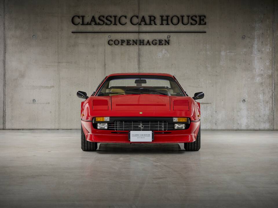 Image 18/97 of Ferrari 308 GTB Quattrovalvole (1983)