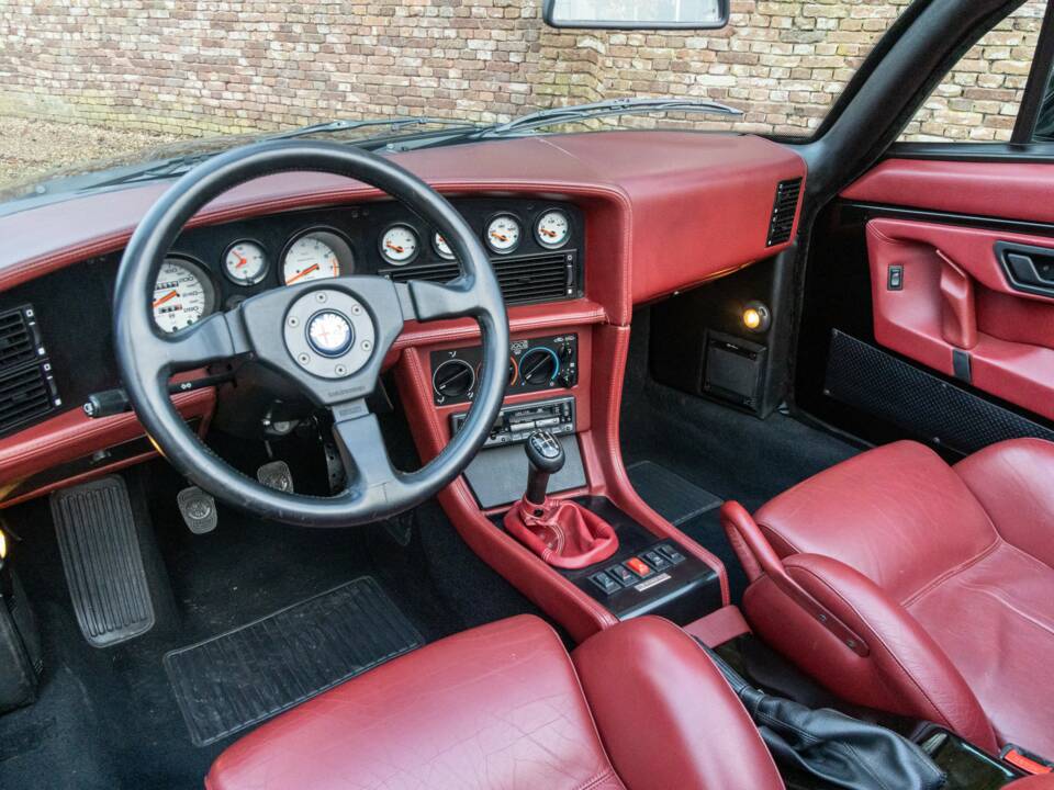 Imagen 23/50 de Alfa Romeo RZ (1994)