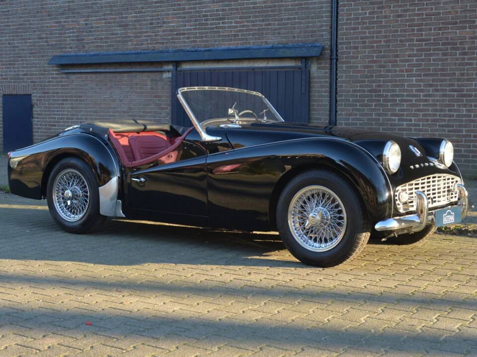 Image 2/5 of Triumph TR 3A (1959)