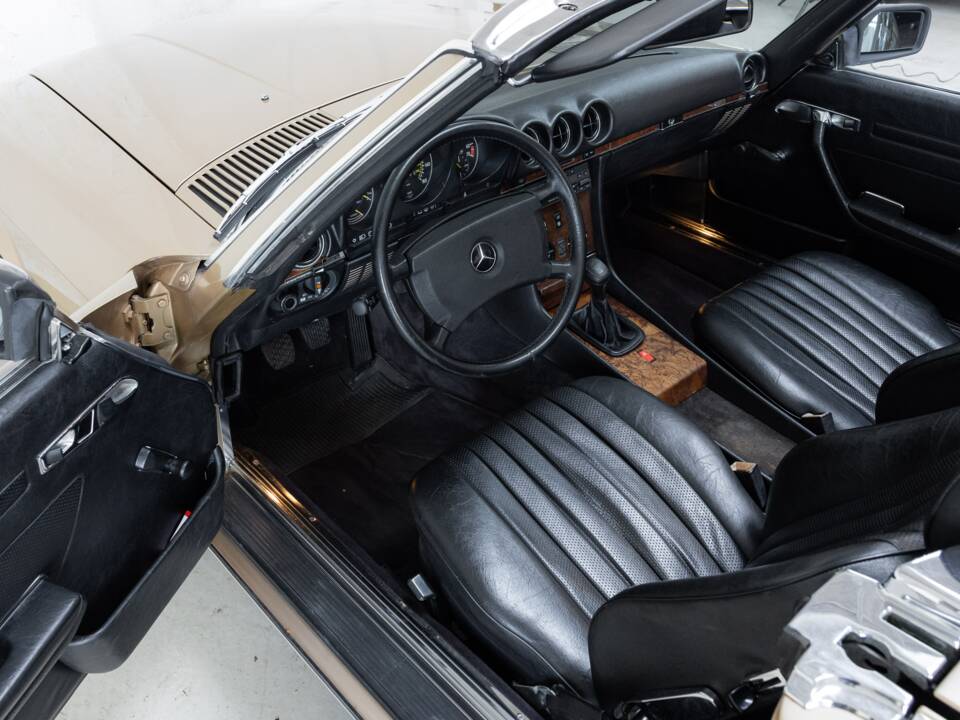 Afbeelding 11/32 van Mercedes-Benz 300 SL (1986)