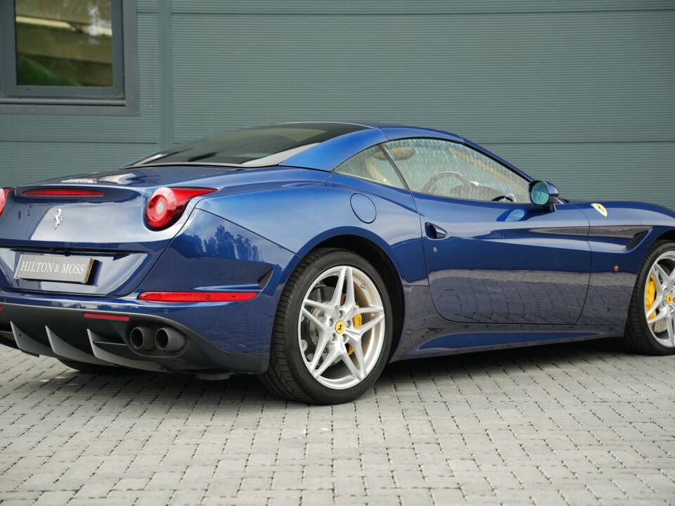 Image 5/50 of Ferrari California T (2015)