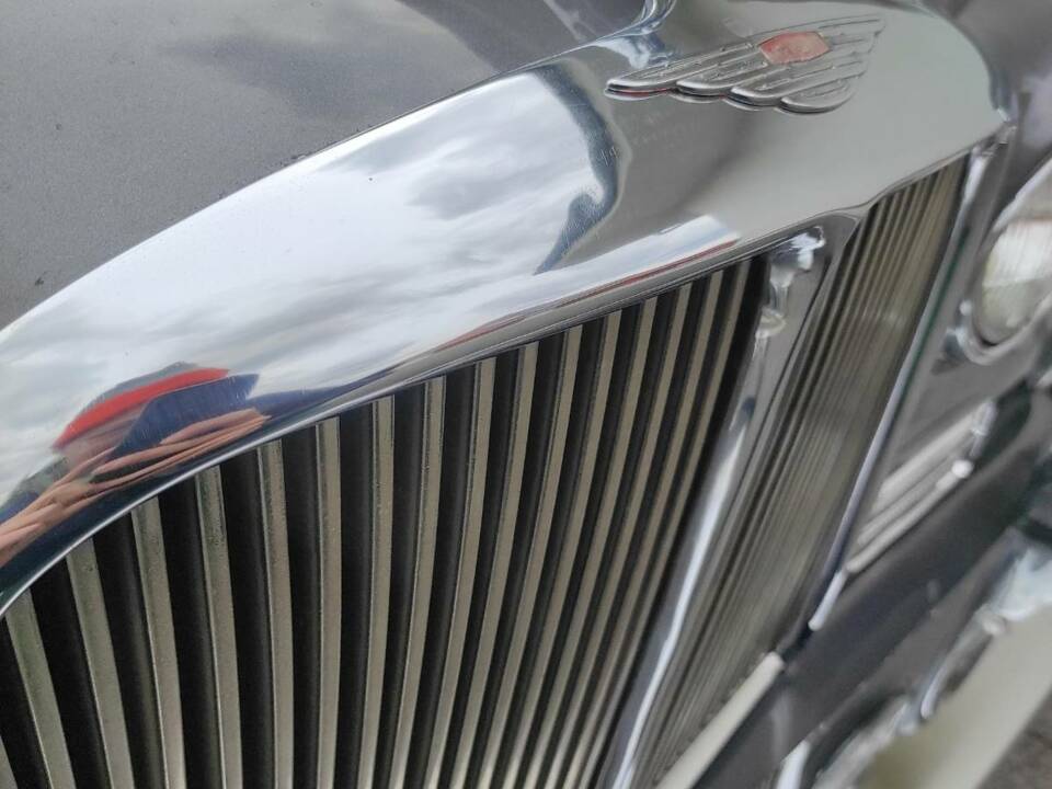 Image 7/15 of Jaguar 420 (1967)