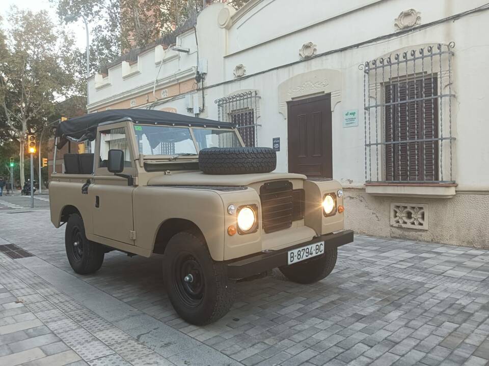 Bild 27/27 von Land Rover 88 (1978)