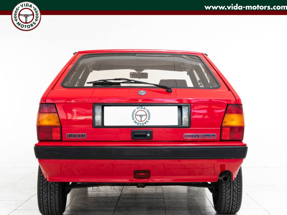 Image 3/15 de Lancia Delta 1.6 HF (1991)