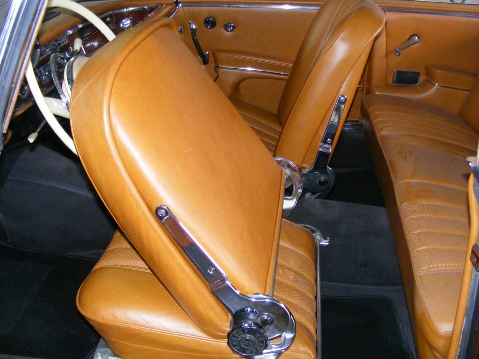 Afbeelding 4/68 van Mercedes-Benz 300 SE (1964)