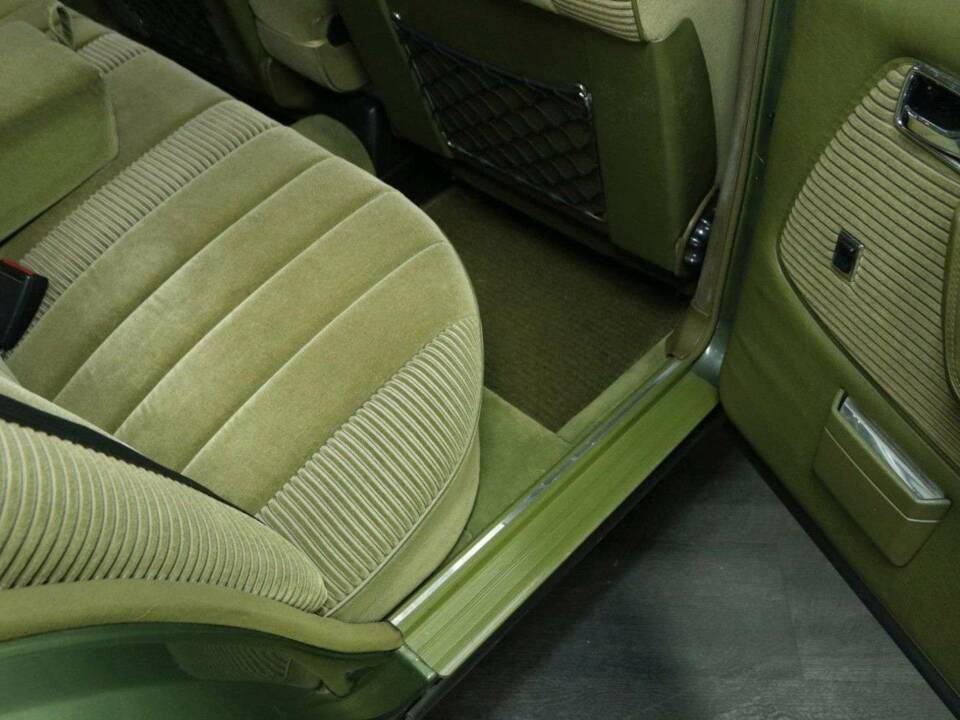 Bild 29/50 von Mercedes-Benz 300 D (1981)