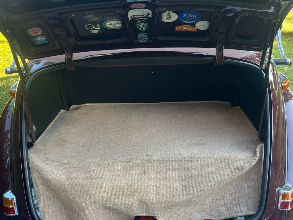 Bild 11/48 von Mercedes-Benz 220 Cabriolet B (1952)