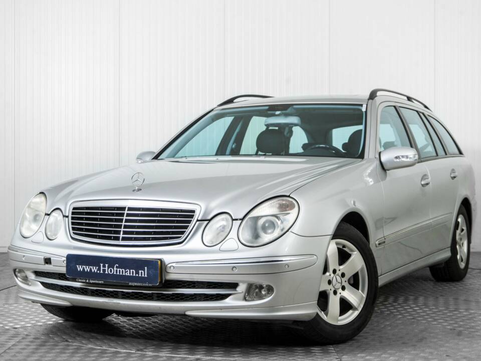 Bild 3/50 von Mercedes-Benz E 200 Kompressor T (2003)