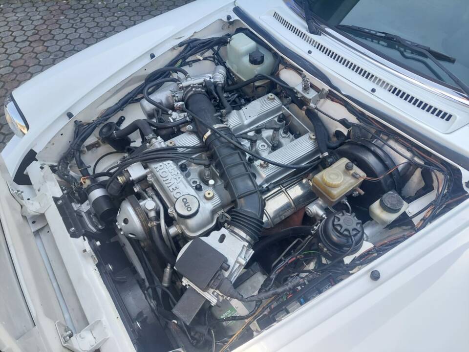 Image 27/27 of Alfa Romeo 2.0 Spider (1991)