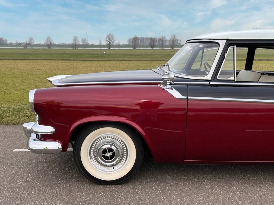 Image 4/8 of Dodge Coronet (1956)