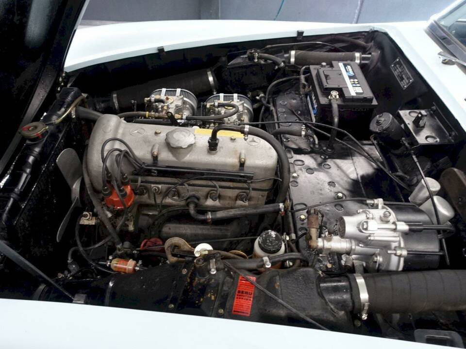 Image 34/43 of Mercedes-Benz 190 SL (1957)