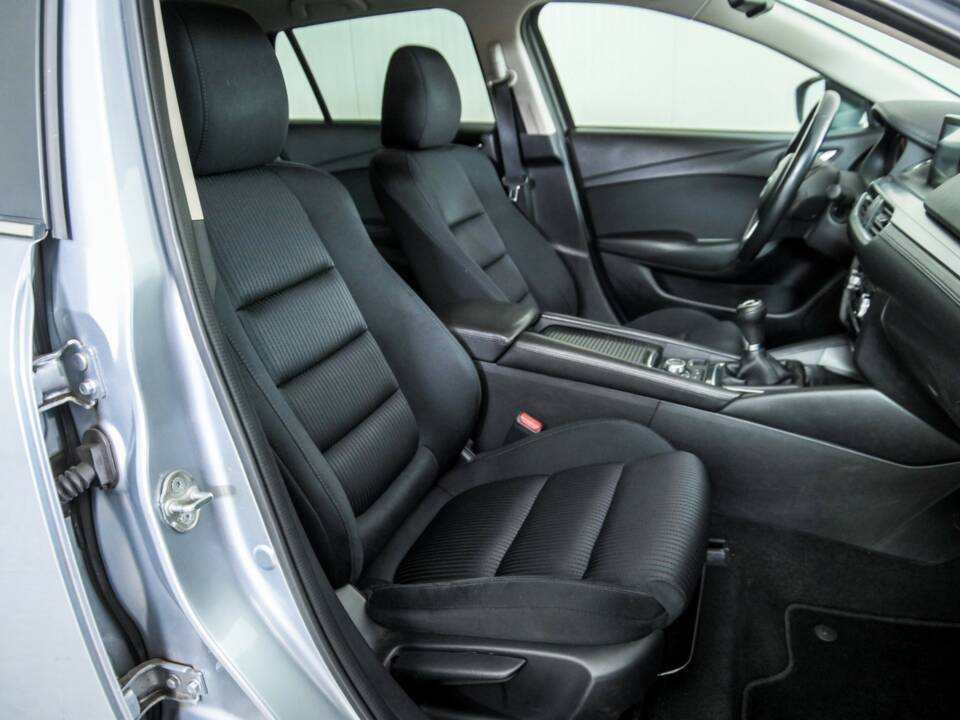 Imagen 21/50 de Mazda 6 Sport Kombi 2.0 Skyactiv-G (2016)
