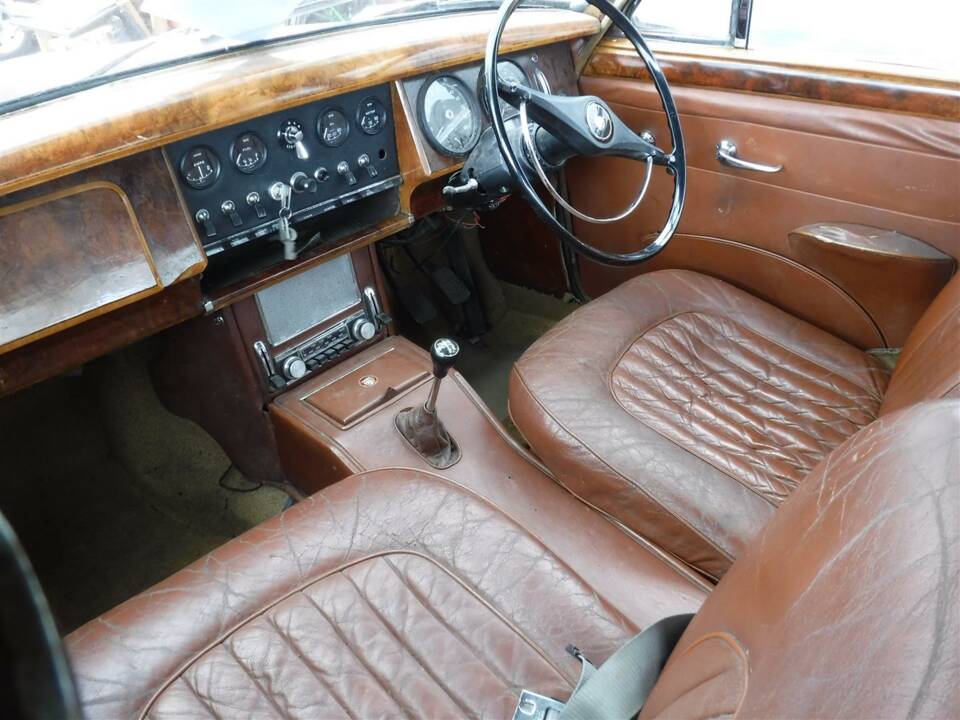 Image 10/32 of Jaguar Mk X 4.2 (1965)