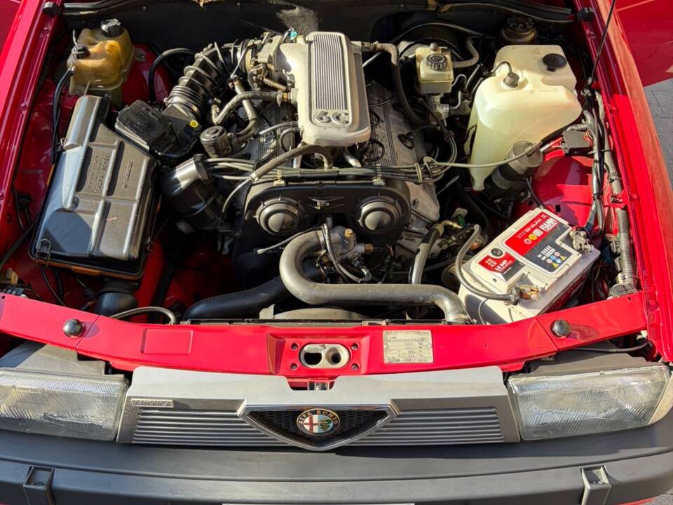 Bild 18/28 von Alfa Romeo 75 3.0 V6 America (1988)