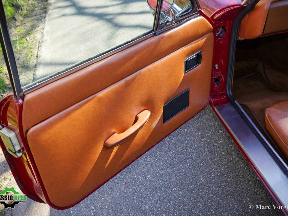 Imagen 9/45 de Reliant Scimitar GTE (1973)