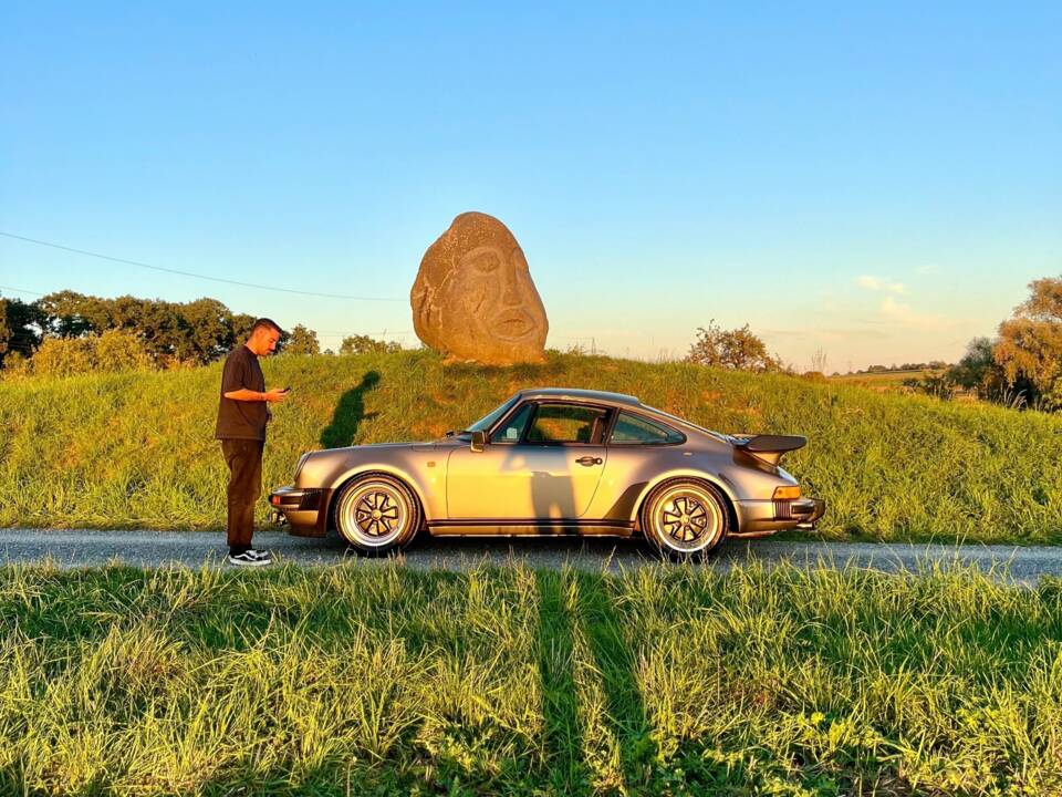 Image 2/34 de Porsche 911 Turbo 3.3 (1981)