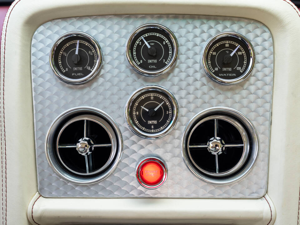 Image 20/34 of Jensen Interceptor MK III (1972)