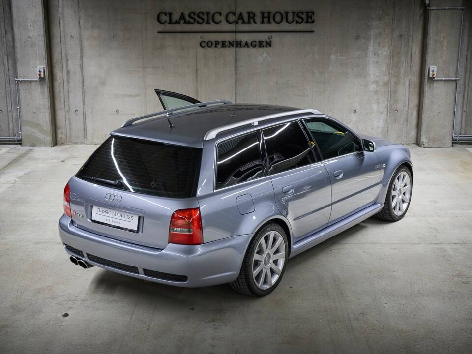 Imagen 38/100 de Audi RS4 Avant (2001)