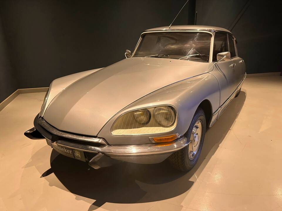 Bild 8/76 von Citroën DS 20 A (1970)
