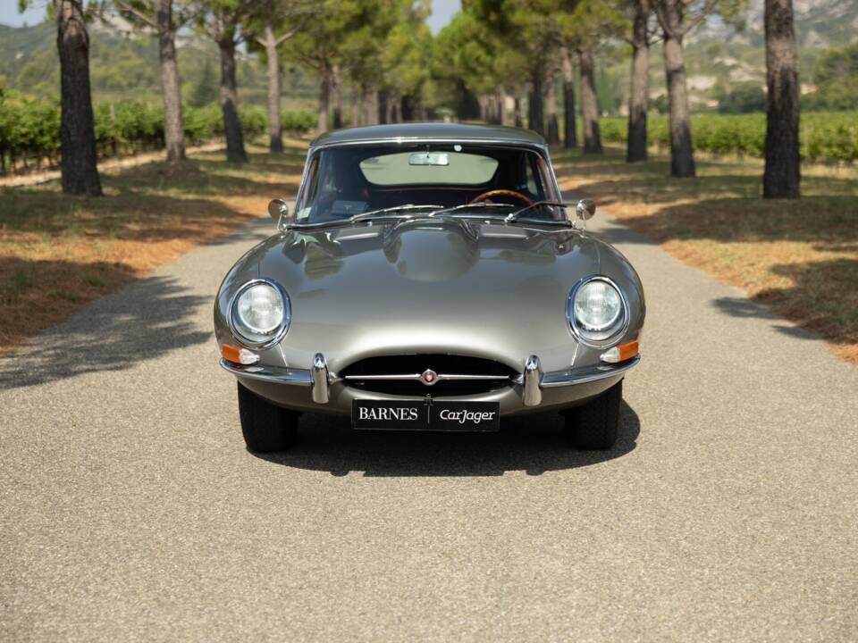 Image 4/20 de Jaguar Type E (2+2) (1967)