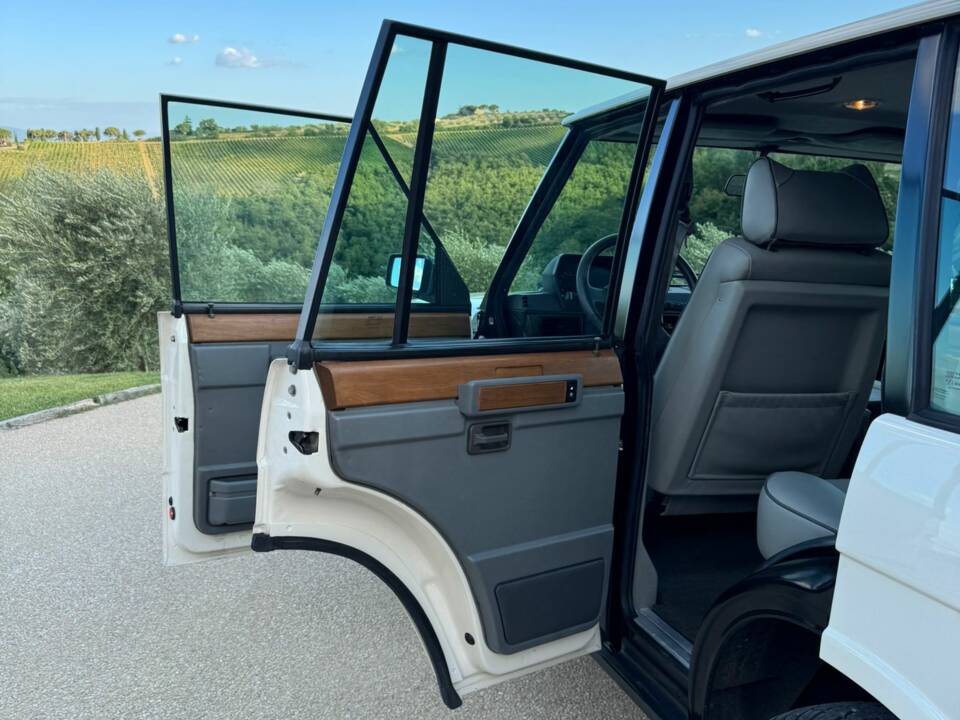Bild 15/23 von Land Rover Range Rover Classic (1988)