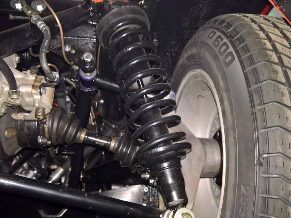 Image 130/140 of Lotus Esprit Turbo (1981)