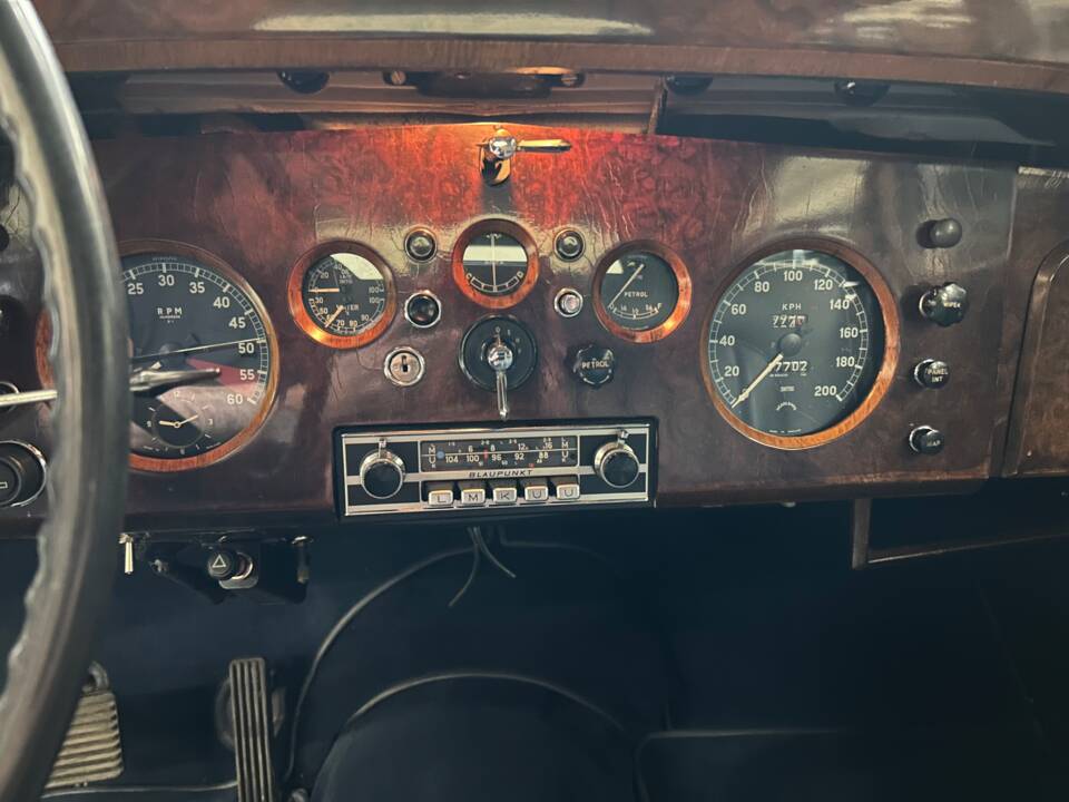 Bild 15/35 von Jaguar Mk IX (1958)