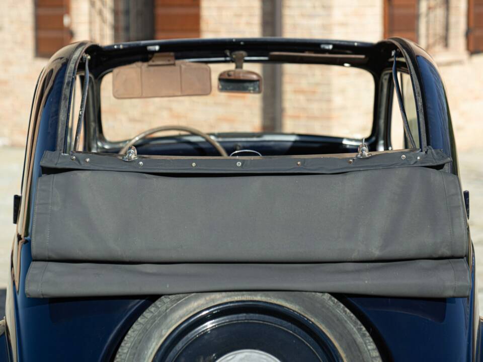 Image 27/50 de FIAT 500 B Topolino (1948)