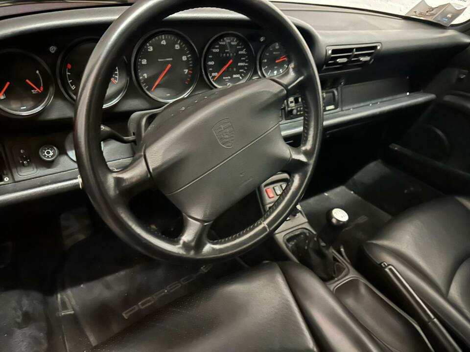 Bild 4/5 von Porsche 911 Carrera (1994)