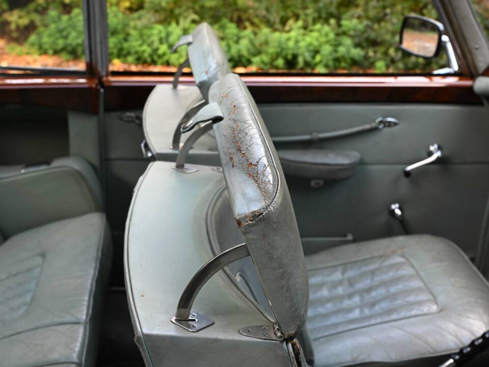 Bild 36/50 von Bristol 406 (1960)