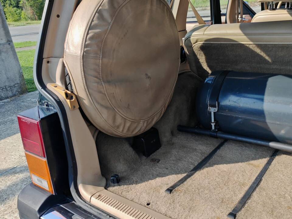 Immagine 30/37 di Jeep Cherokee (1991)