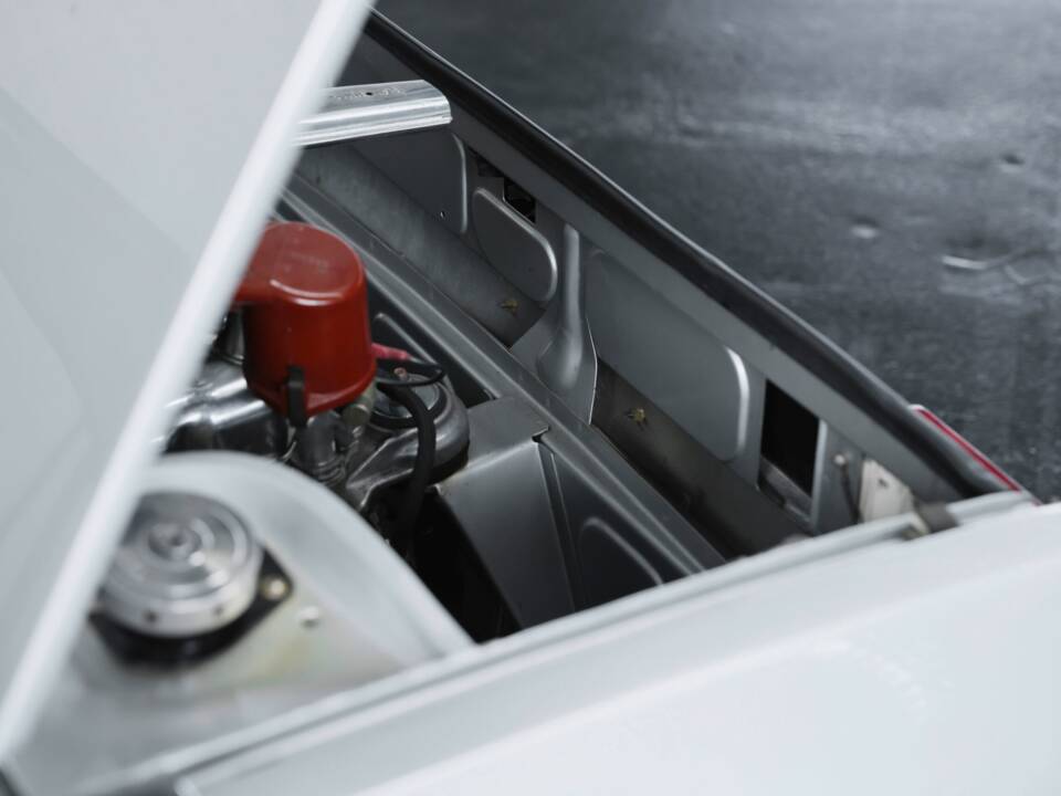 Bild 33/50 von FIAT 850 Racer Convertibile Bertone (1970)
