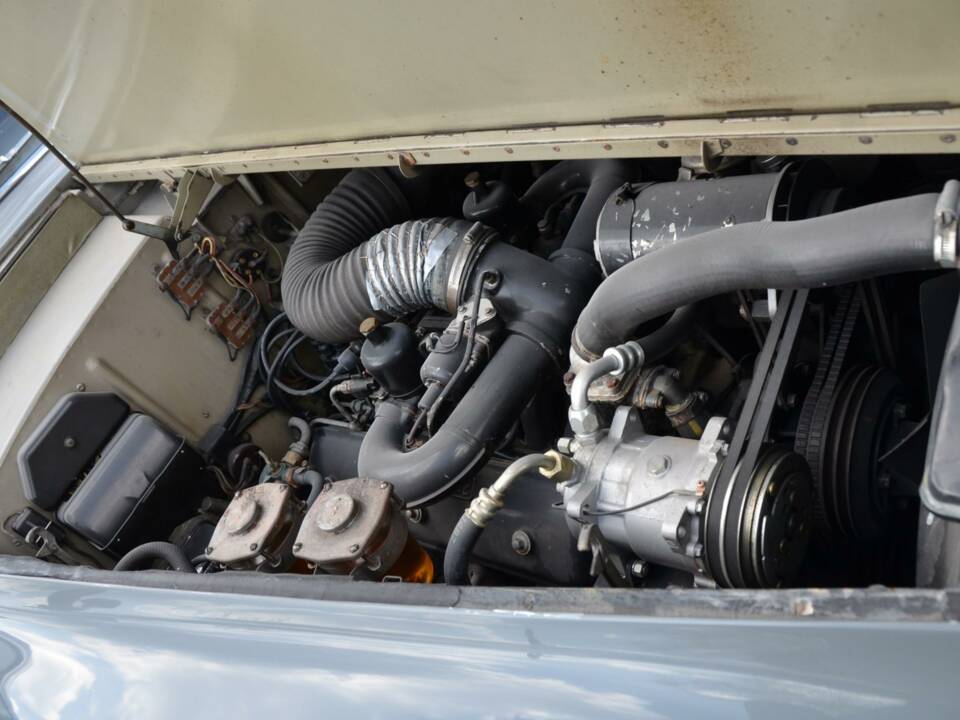 Image 35/50 of Rolls-Royce Silver Cloud II (1961)