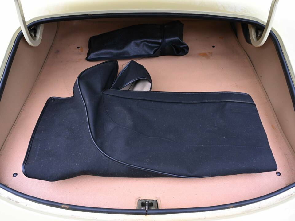 Bild 39/50 von Jaguar E-Type V12 (1973)