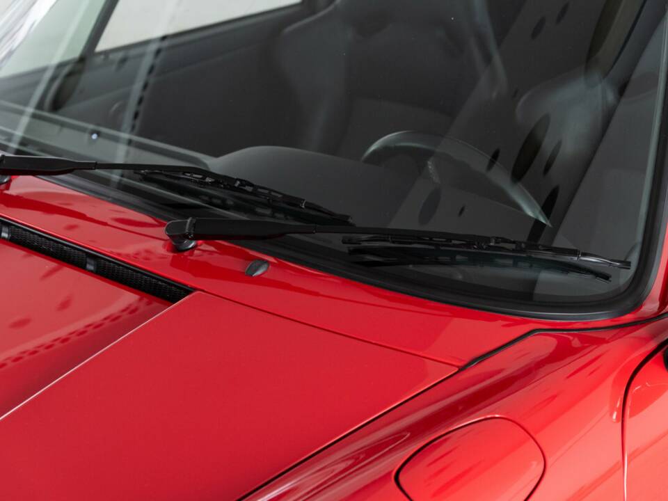 Immagine 17/39 di Porsche 911 Carrera RS (1992)