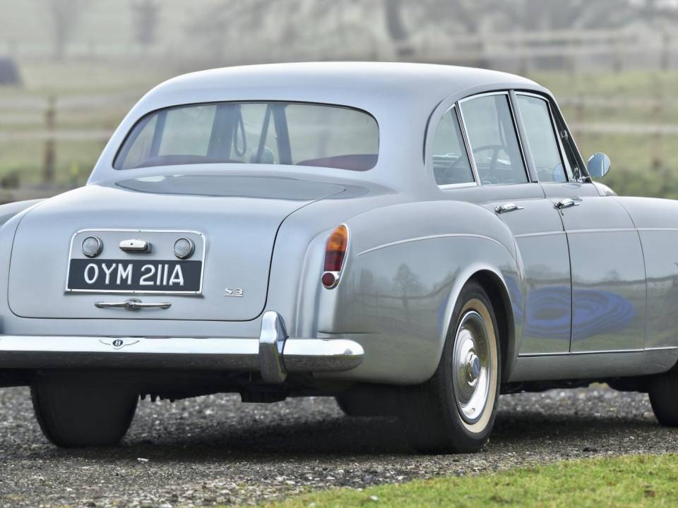Immagine 6/50 di Bentley S 3 Continental Flying Spur (1963)