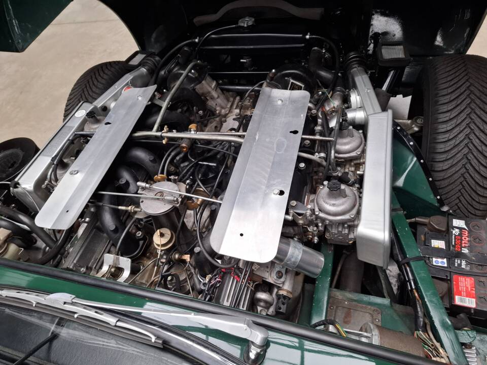 Image 25/29 de Jaguar Type E V12 (1975)