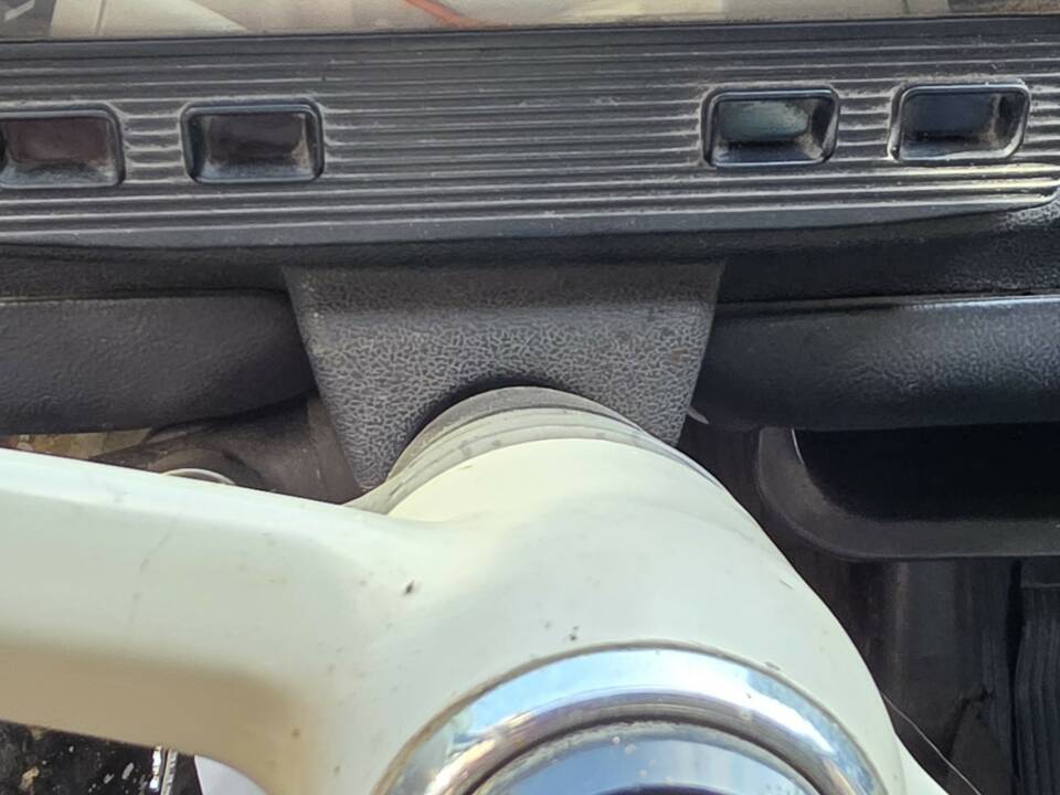 Image 5/8 of FIAT 500 L (1972)