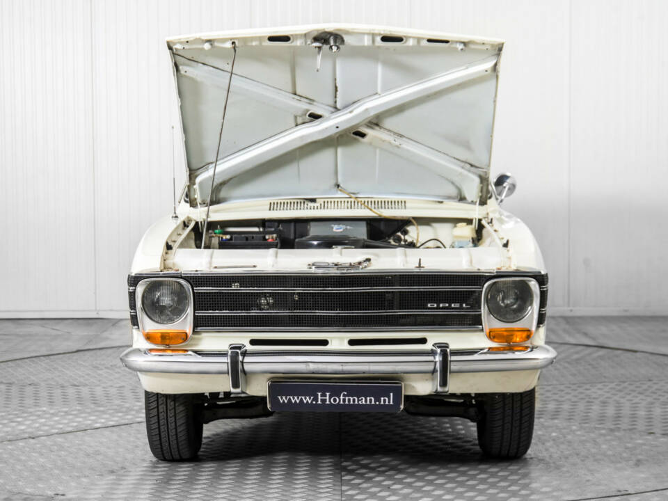 Image 39/50 of Opel Olympia 1700 S (1968)