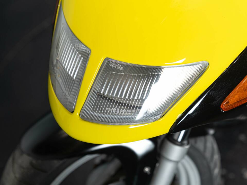Image 10/17 of Aprilia DUMMY (1993)