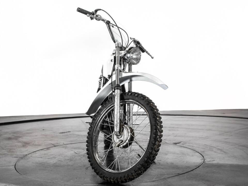 Immagine 4/21 di Aspes DUMMY (1974)