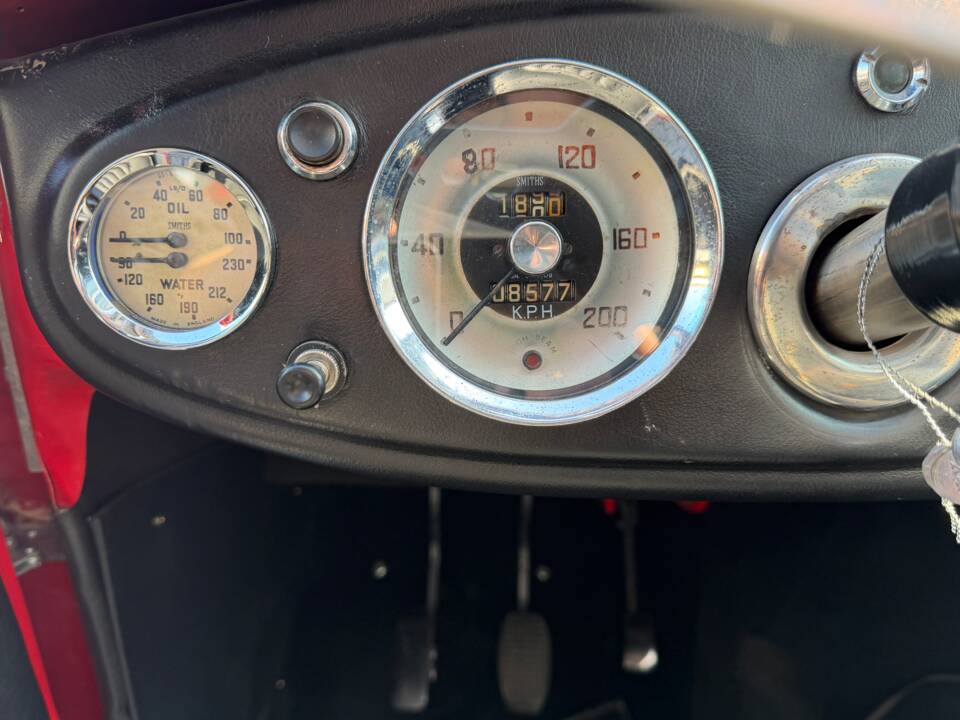 Immagine 14/28 di Austin-Healey 100/6 (BN6) (1958)