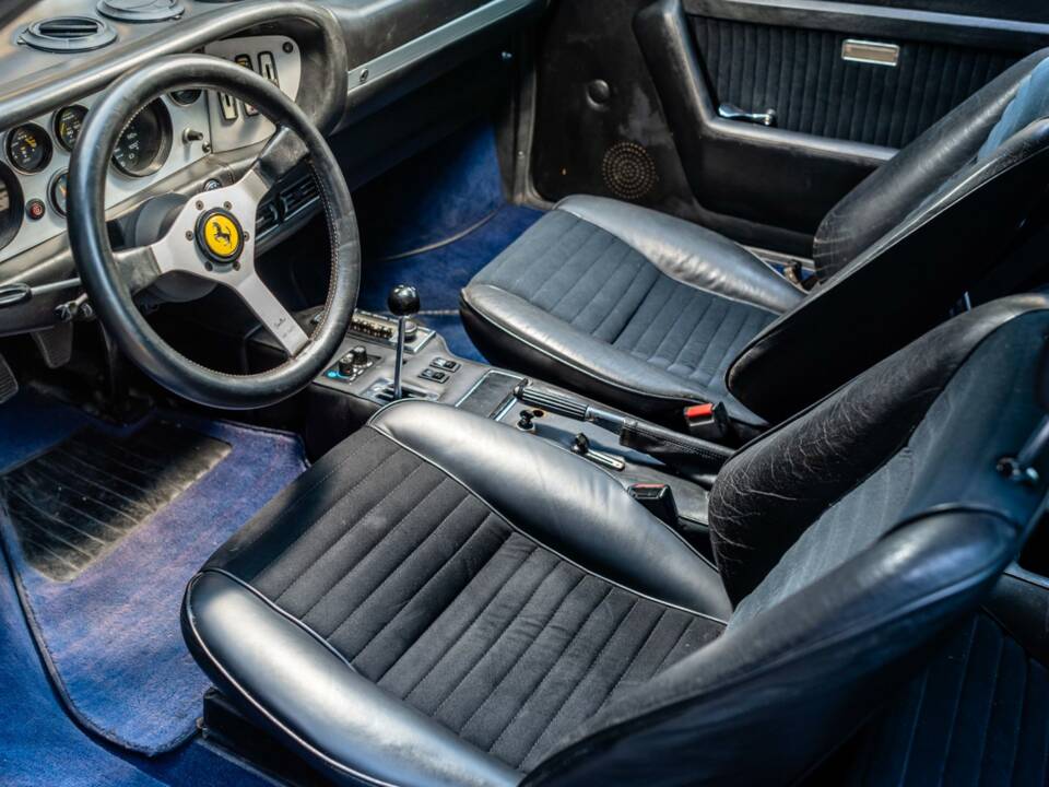 Image 14/22 of Ferrari Dino 308 GT4 (1977)