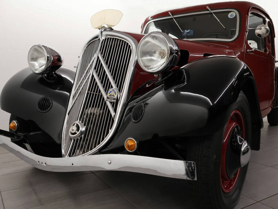 Image 3/9 de Citroën Traction Avant 7 C (1936)